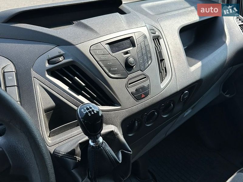 Грузовой фургон Ford Transit Custom 2017 в Киеве