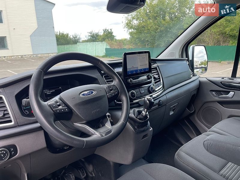 Вантажний фургон Ford Transit Custom 2023 в Дубні