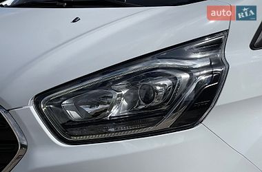 Вантажний фургон Ford Transit Custom 2023 в Дубні