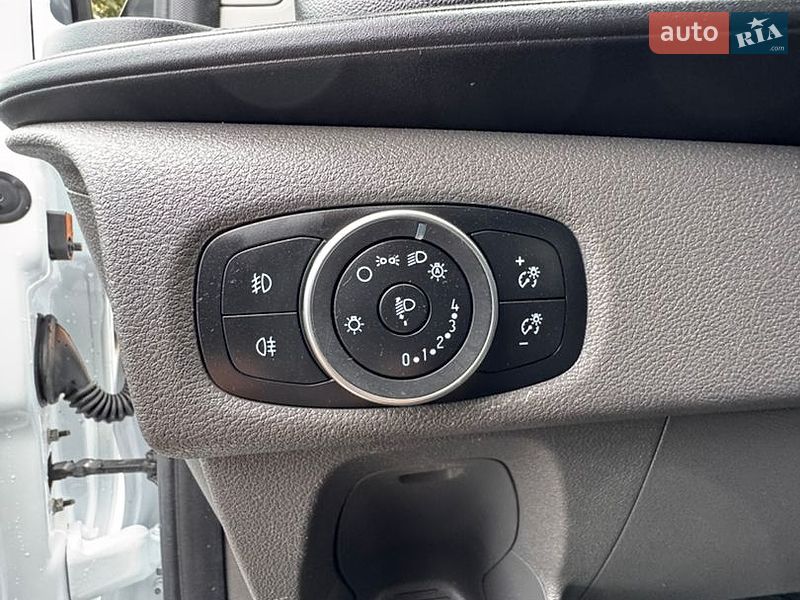 Грузовой фургон Ford Transit Custom 2021 в Киеве
