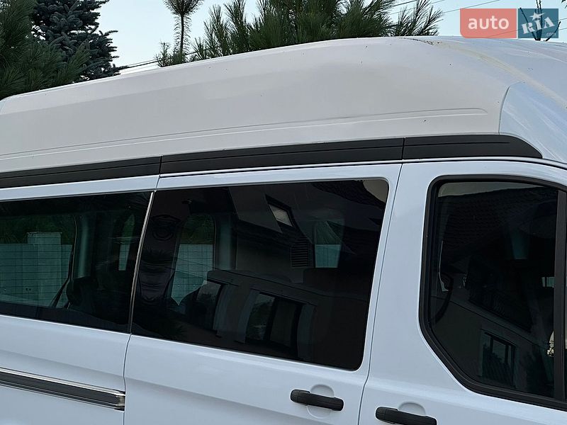 Минивэн Ford Transit Custom 2015 в Самборе