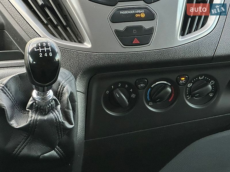 Минивэн Ford Transit Custom 2015 в Самборе