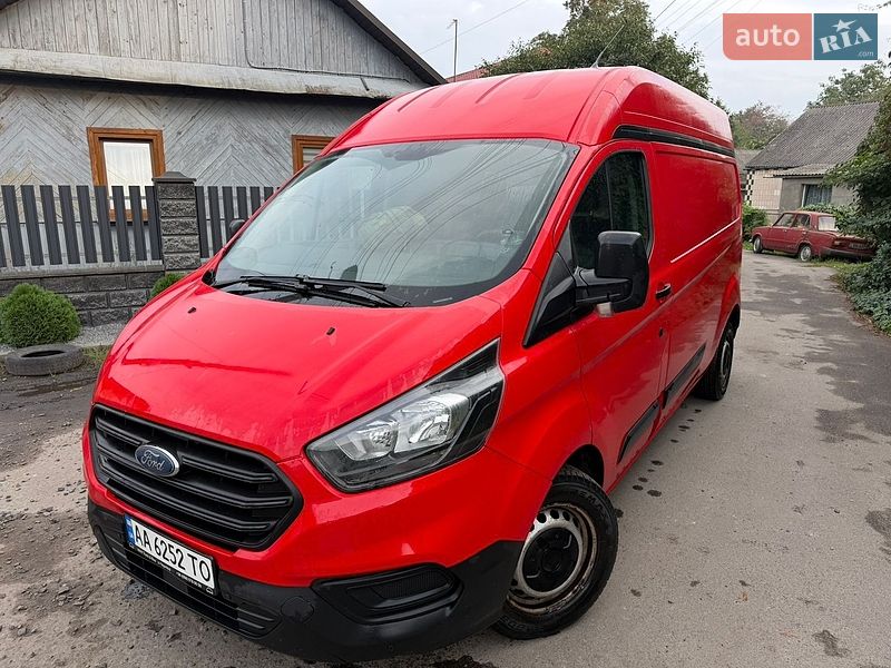 Вантажний фургон Ford Transit Custom 2018 в Рівному