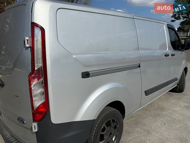 Вантажний фургон Ford Transit Custom 2017 в Одесі