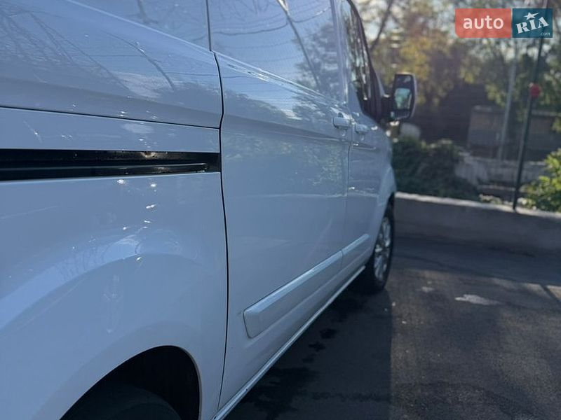 Микроавтобус грузовой (до 3,5т) Ford Transit Custom 2020 в Киеве