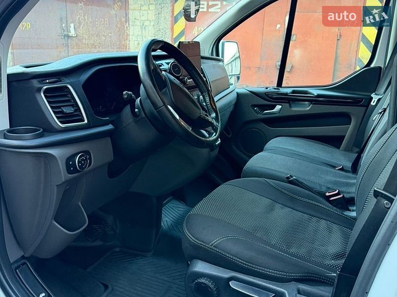 Микроавтобус грузовой (до 3,5т) Ford Transit Custom 2020 в Киеве