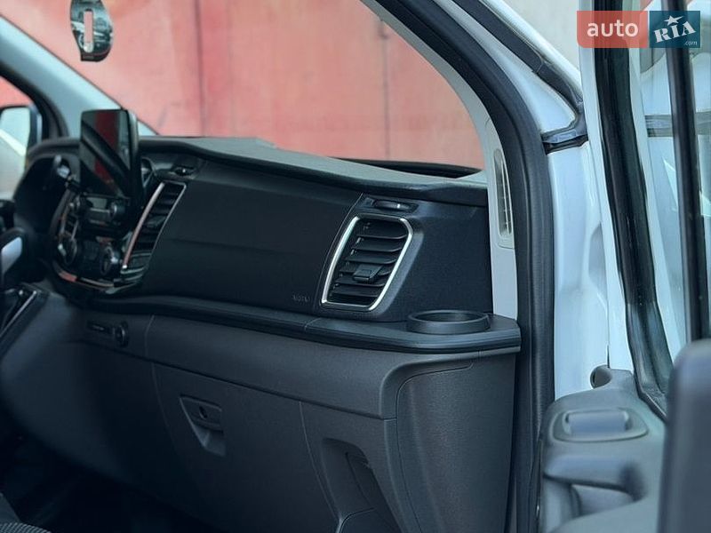 Микроавтобус грузовой (до 3,5т) Ford Transit Custom 2020 в Киеве