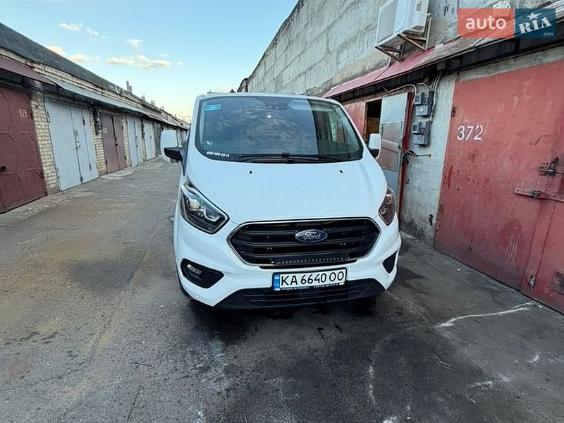 Микроавтобус грузовой (до 3,5т) Ford Transit Custom 2020 в Киеве