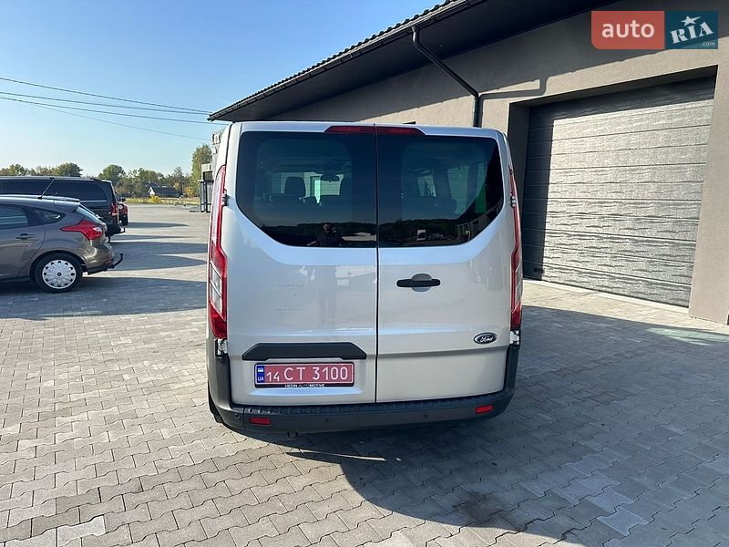 Минивэн Ford Transit Custom 2016 в Калуше