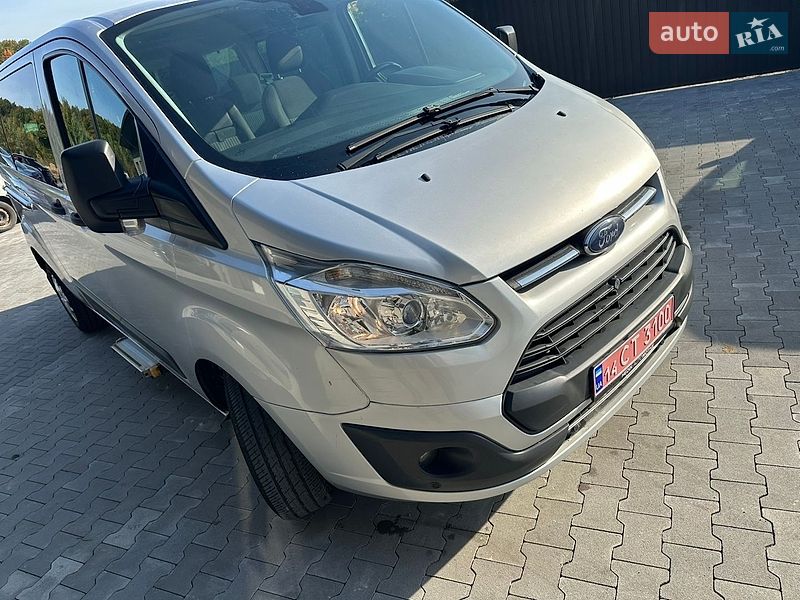 Минивэн Ford Transit Custom 2016 в Калуше