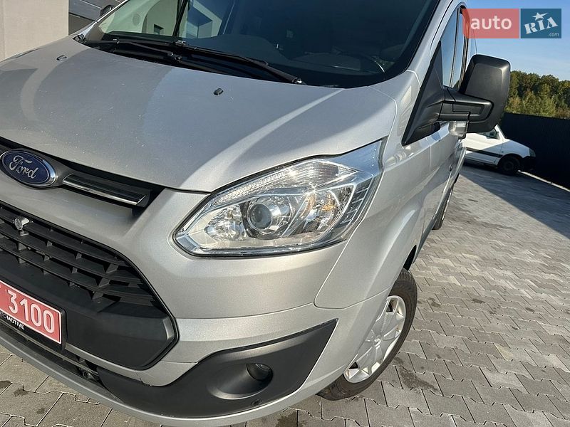 Минивэн Ford Transit Custom 2016 в Калуше