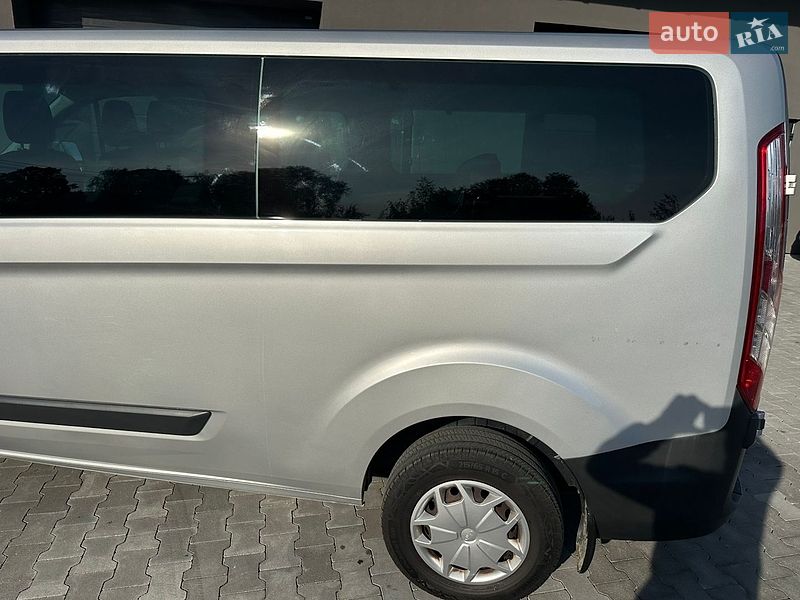 Минивэн Ford Transit Custom 2016 в Калуше