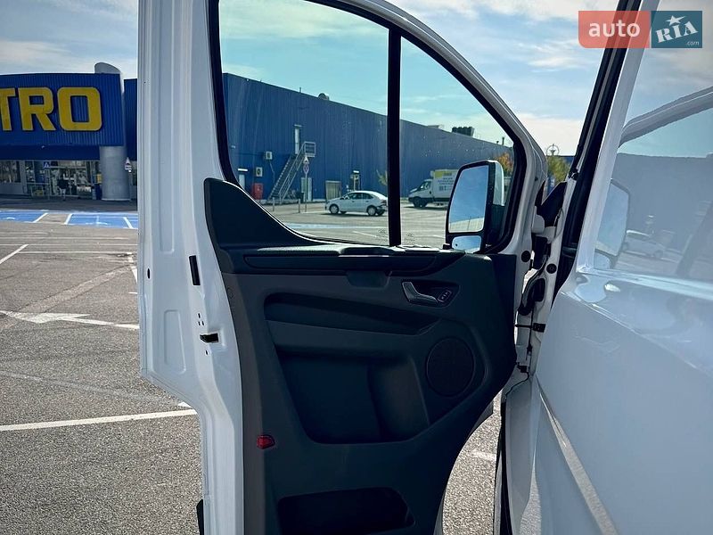 Грузовой фургон Ford Transit Custom 2019 в Киеве