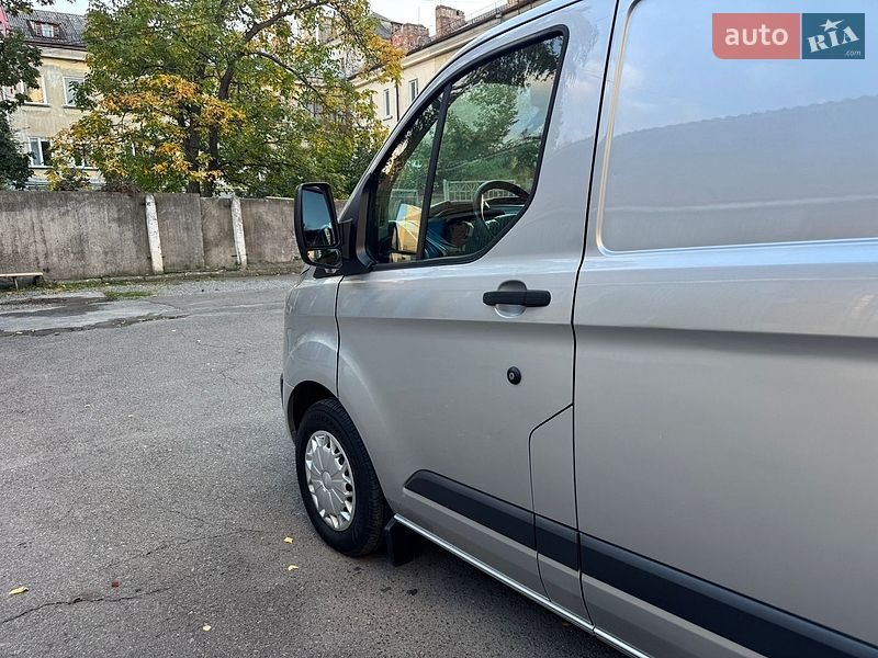 Вантажний фургон Ford Transit Custom 2014 в Кам'янець-Подільському
