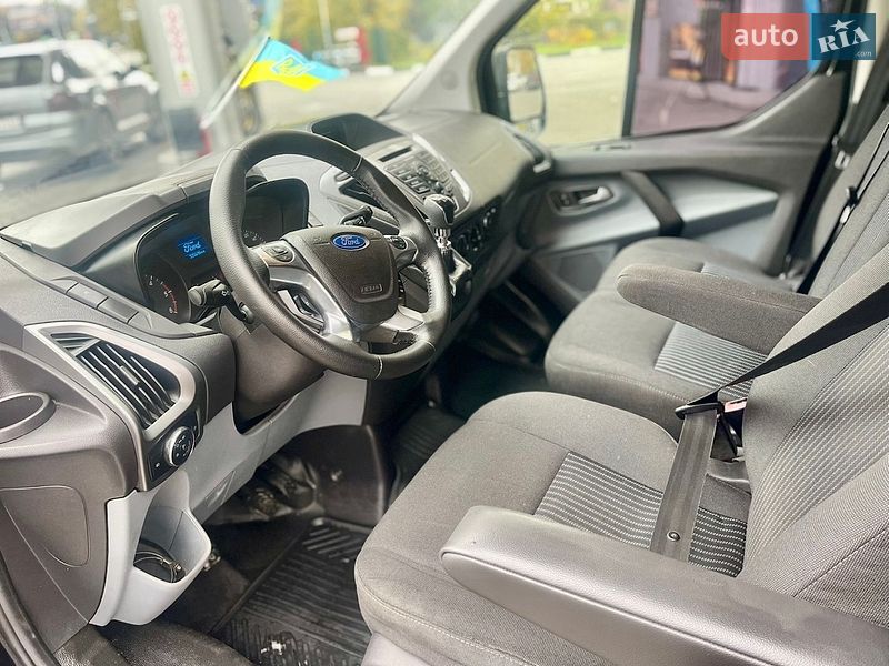 Минивэн Ford Transit Custom 2014 в Городке