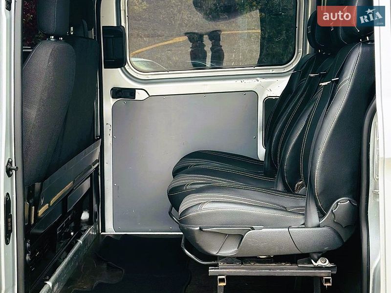 Вантажний фургон Ford Transit Custom 2015 в Києві