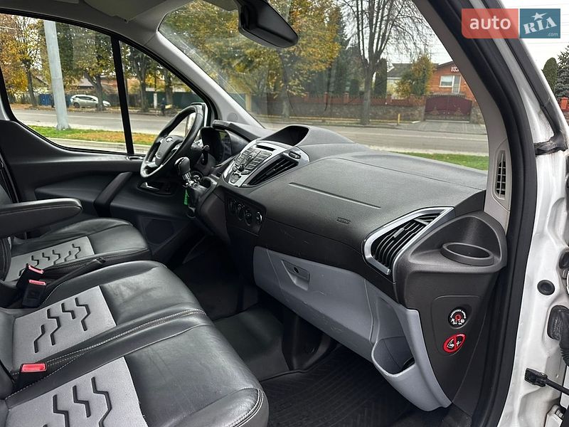 Вантажний фургон Ford Transit Custom 2014 в Житомирі