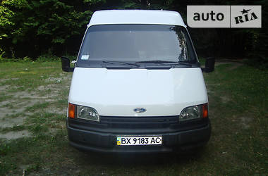 Грузопассажирский фургон Ford Transit 1993 в Ярмолинцах