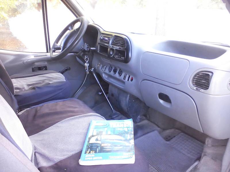 Грузопассажирский фургон Ford Transit 1995 в Борзне