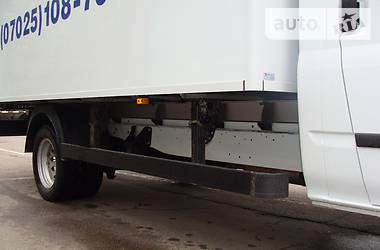 Грузовой фургон Ford Transit 2012 в 