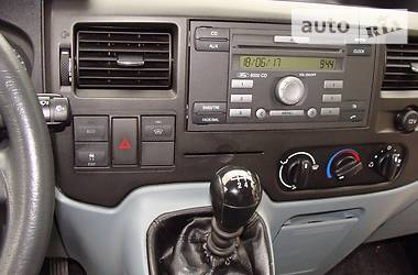 Грузовой фургон Ford Transit 2012 в 