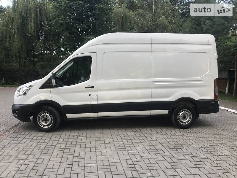 Вантажний фургон Ford Transit 2014 в Дрогобичі