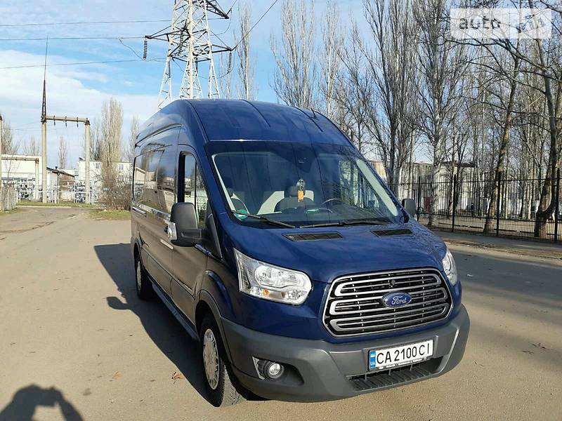 Вантажопасажирський фургон Ford Transit 2015 в Миколаєві