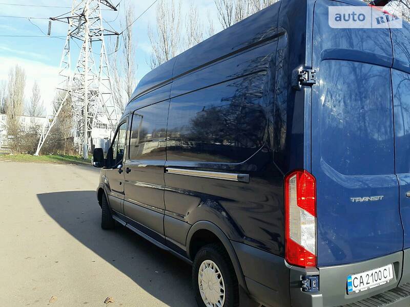 Вантажопасажирський фургон Ford Transit 2015 в Миколаєві