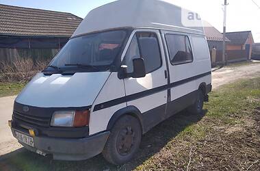 Вантажопасажирський фургон Ford Transit 1988 в 