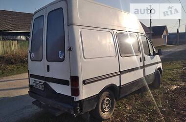 Вантажопасажирський фургон Ford Transit 1988 в 