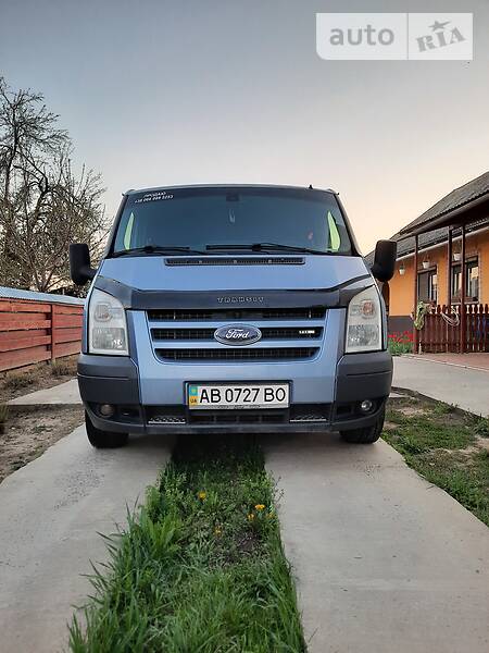 Вантажопасажирський фургон Ford Transit 2007 в Береговому