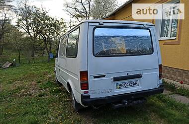 Вантажопасажирський фургон Ford Transit 1989 в 