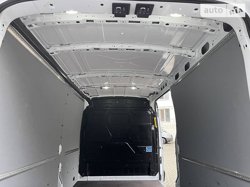 Грузовой фургон Ford Transit 2018 в Луцке