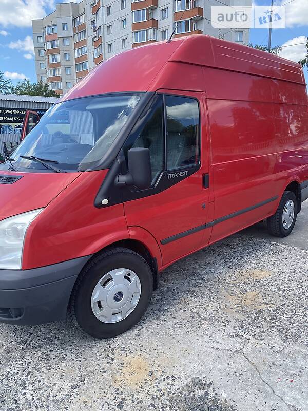 Вантажний фургон Ford Transit 2012 в Хмельницькому