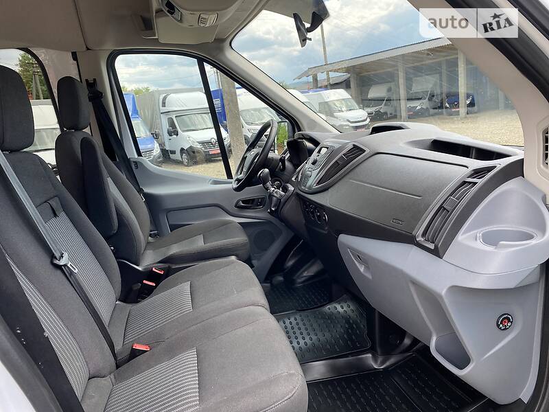 Мінівен Ford Transit 2018 в Мукачевому