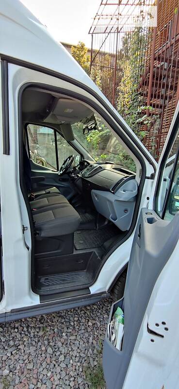 Грузовой фургон Ford Transit 2018 в Киеве фото 12 Грузовой фургон Ford Transit 2018 в Киеве
