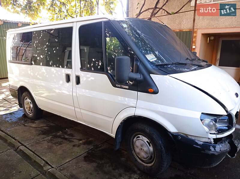 Микроавтобус Ford Transit 2005 в Хусте