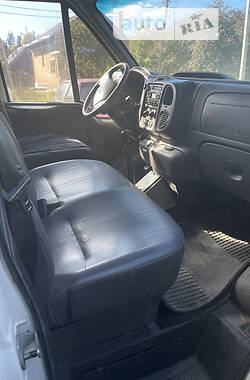Тентованый Ford Transit 2001 в 