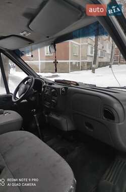 Микроавтобус Ford Transit 2004 в Вараше