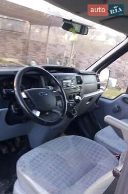 Микроавтобус Ford Transit 2013 в 