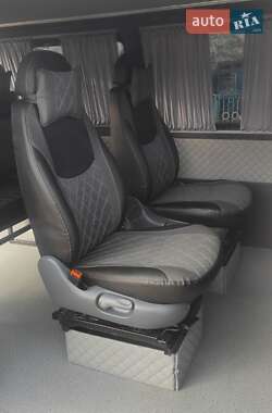Микроавтобус Ford Transit 2003 в 