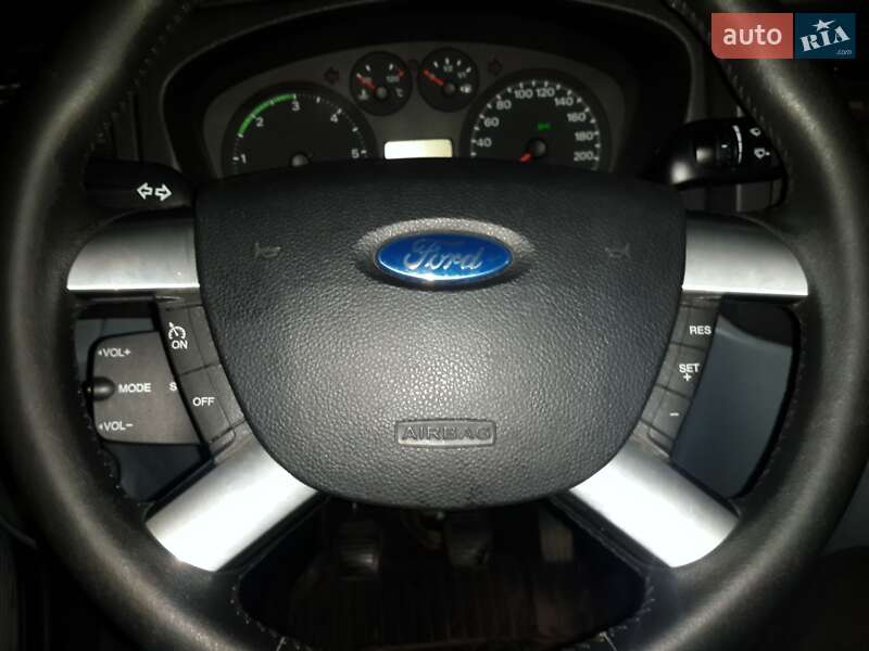 Микроавтобус Ford Transit 2007 в Ровно