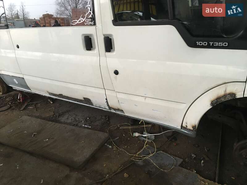 Микроавтобус Ford Transit 2004 в Умани