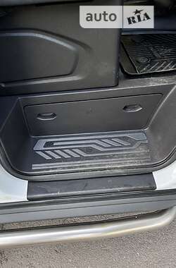 Грузовой фургон Ford Transit 2016 в 