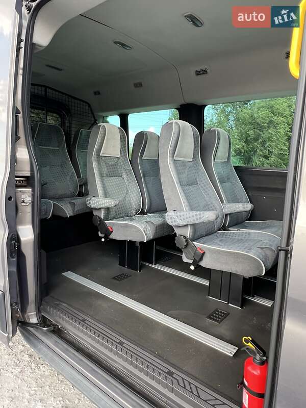 Микроавтобус Ford Transit 2015 в Днепре