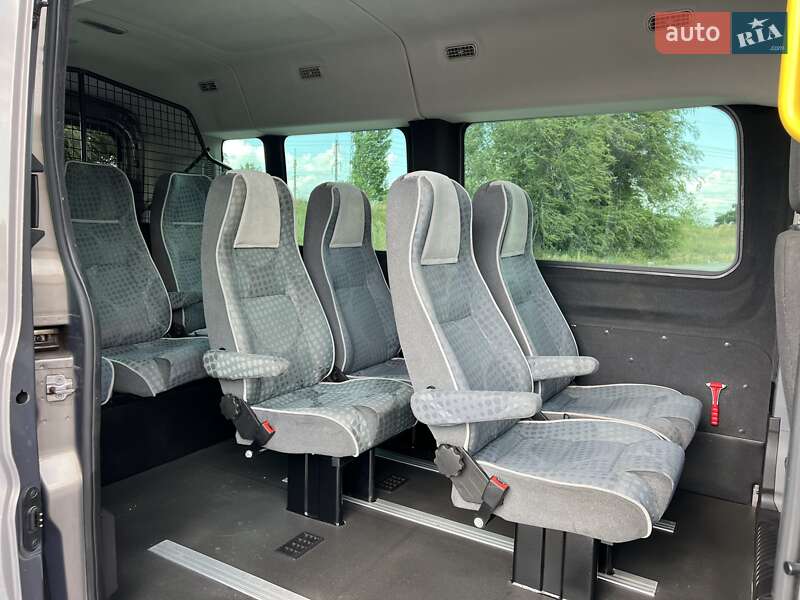 Микроавтобус Ford Transit 2015 в Днепре