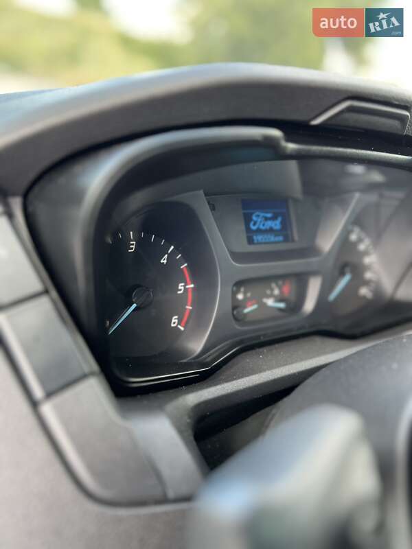 Микроавтобус Ford Transit 2015 в Днепре