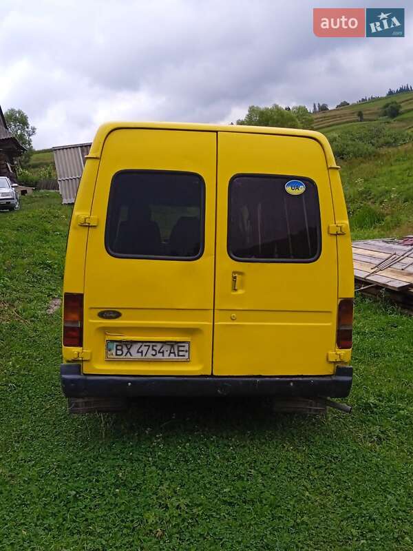 Микроавтобус Ford Transit 1989 в Сколе