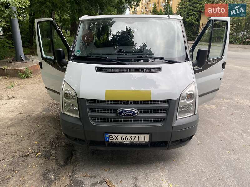 Микроавтобус Ford Transit 2013 в 