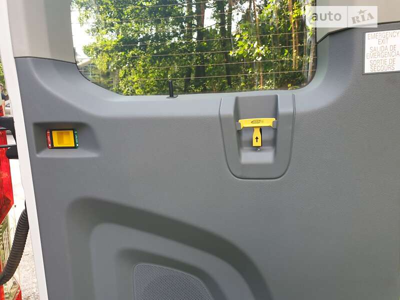 Микроавтобус Ford Transit 2016 в Житомире фото 12 Микроавтобус Ford Transit 2016 в Житомире